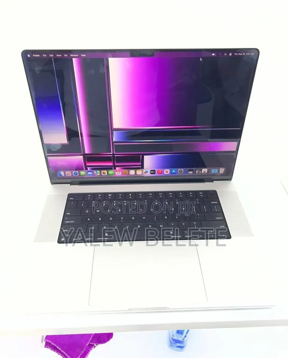 New Laptop Apple MacBook Pro 16GB Apple M1 Pro SSD 512GB