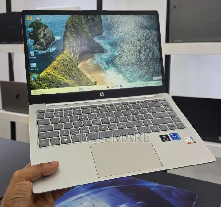 New Laptop HP Stream Notebook 16GB Intel Core i7 SSD 512GB