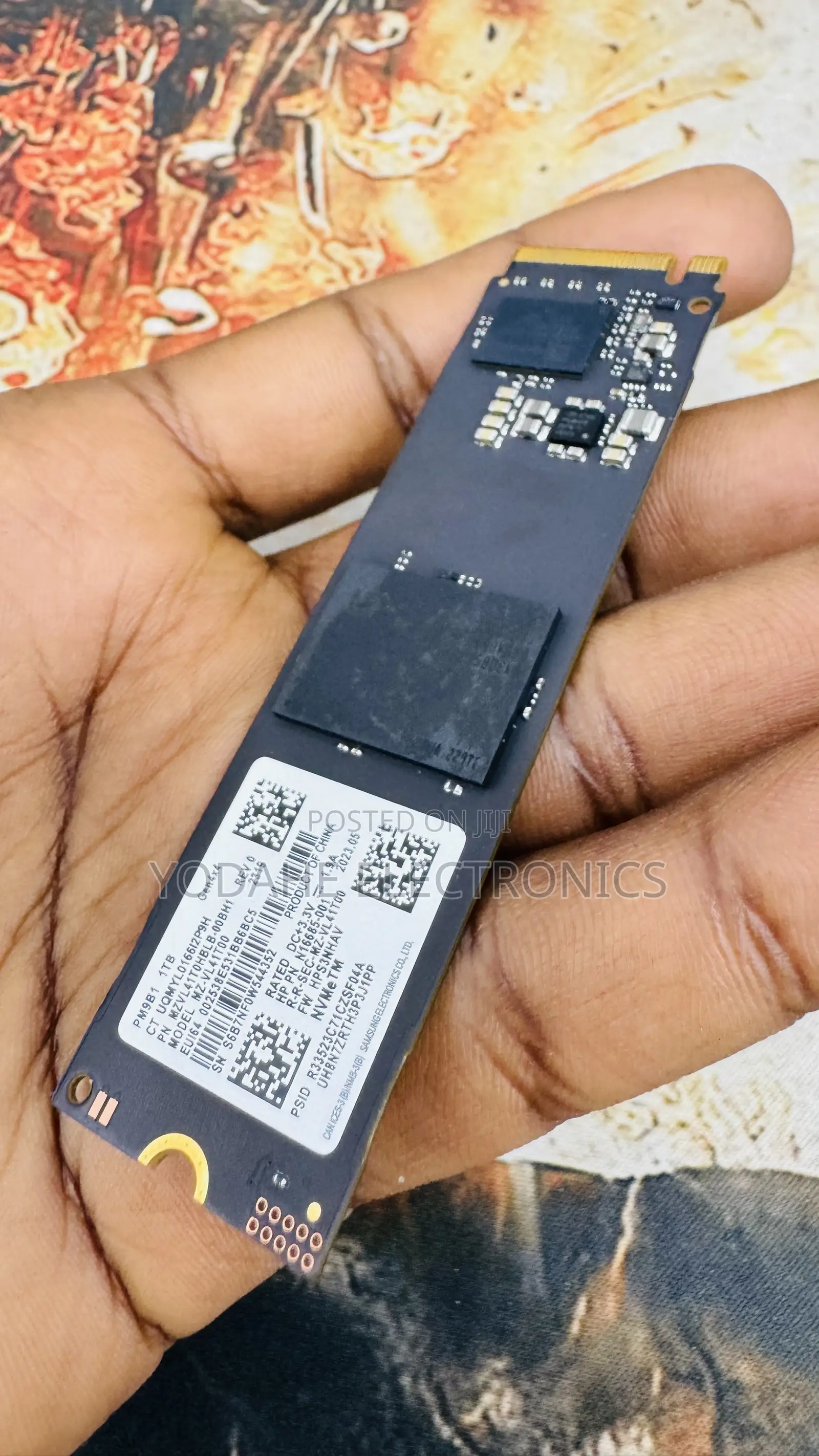 Samsung PM9B1 1TB NVMe M.2 SSD - High-Speed PCIe Gen 4x4