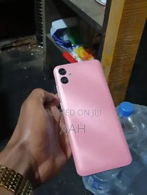 Samsung Galaxy A04e 32 GB Pink