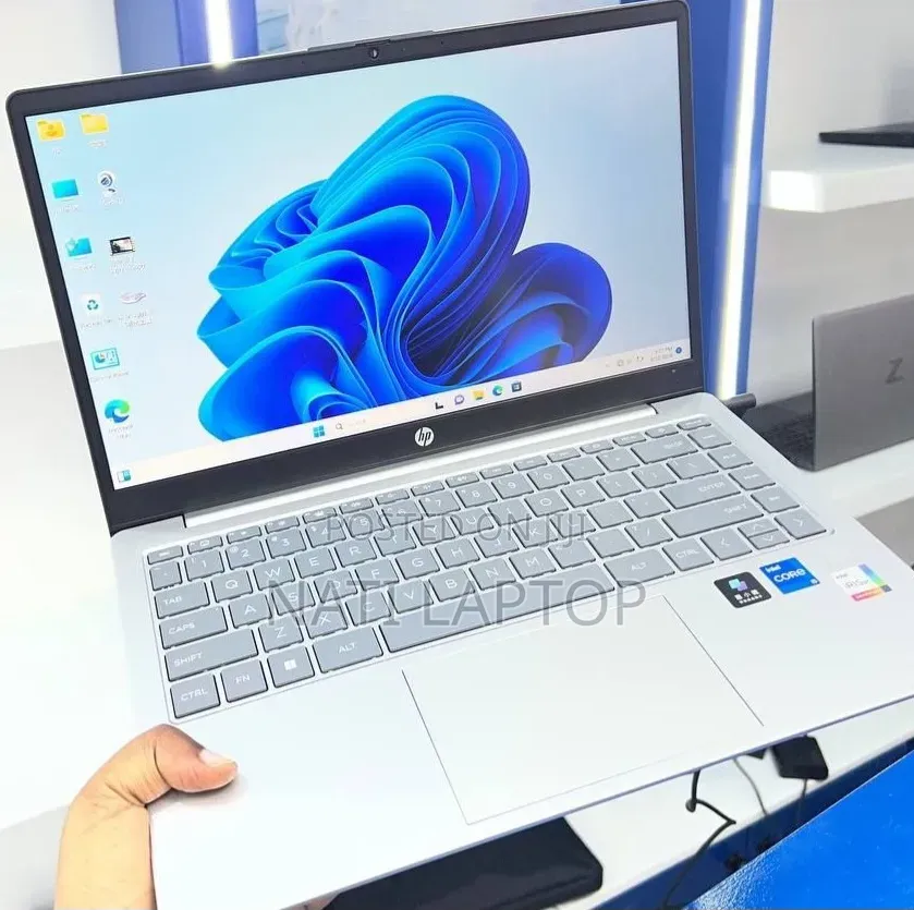New Laptop HP Stream Notebook 16GB Intel Core i5 SSD 1T