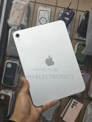 New Apple iPad (2025) 128 GB Silver