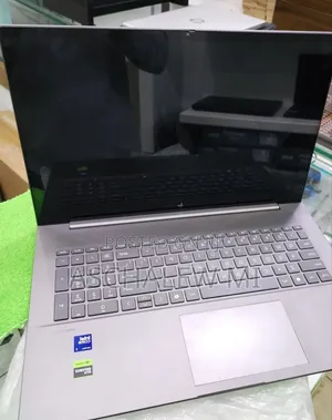 New Laptop HP Envy 17 16GB Intel Core Ultra 7 SSD 1T
