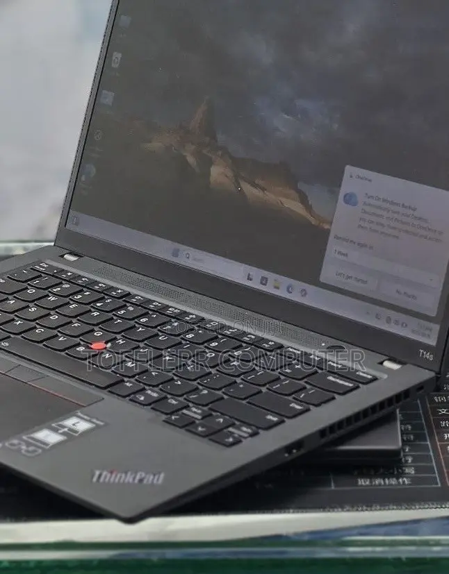 New Laptop Lenovo ThinkBook 13 16GB Intel Core i7 SSD 512GB