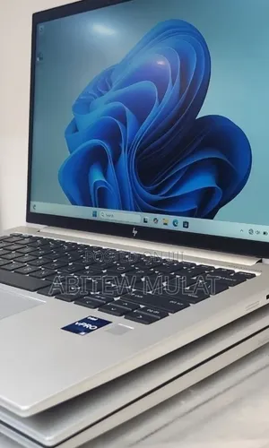 New Laptop HP EliteBook 830 G9 16GB Intel Core i5 SSD 512GB