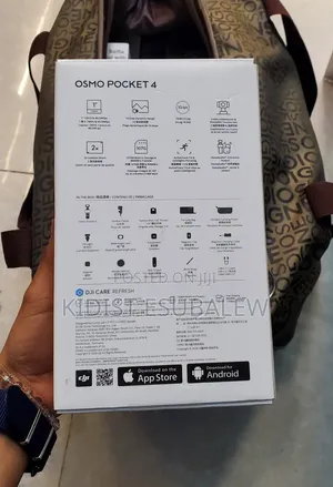 DJI Osmo Pocket 4 Creator Combo