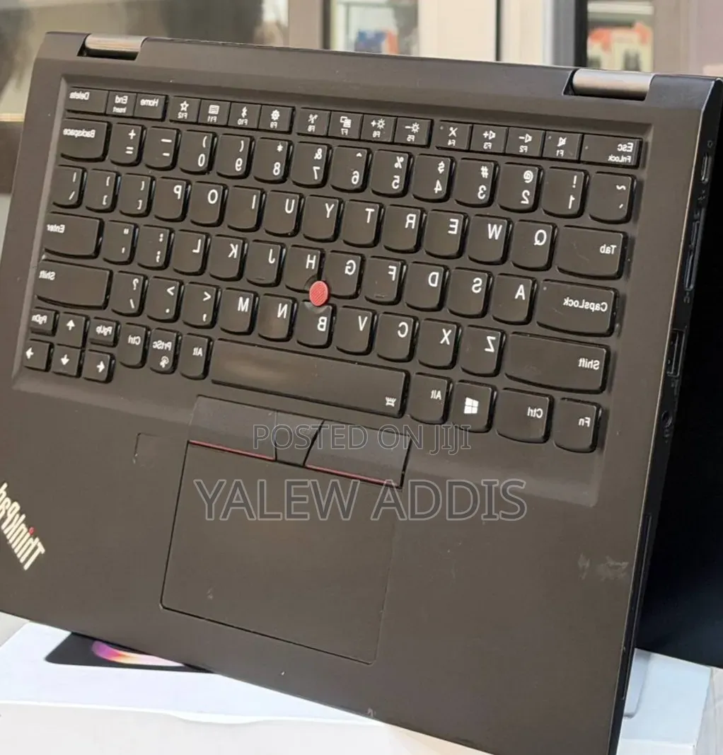 New Laptop Lenovo ThinkPad X380 Yoga 16GB Intel Core i5 SSD 512GB