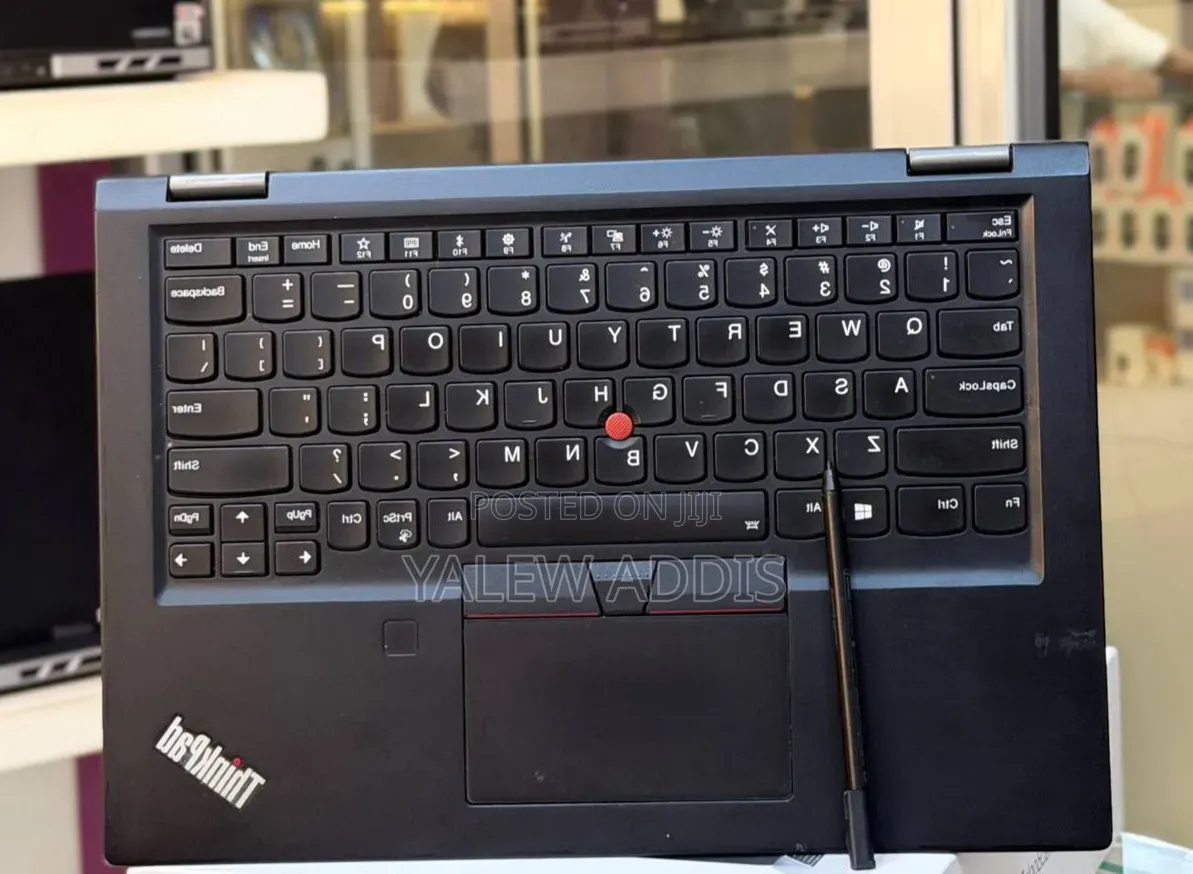 New Laptop Lenovo ThinkPad X380 Yoga 16GB Intel Core i5 SSD 512GB