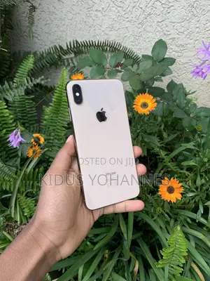 Apple iPhone XS Max 64 GB Gold
