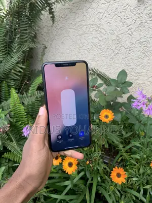 Apple iPhone XS Max 64 GB Black