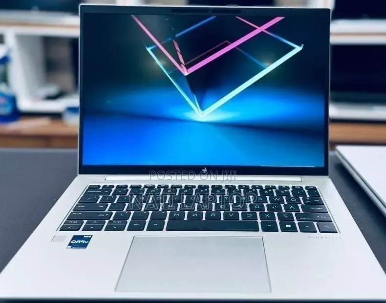 New Laptop HP EliteBook 840 G10 16GB Intel Core i7 SSD 512GB