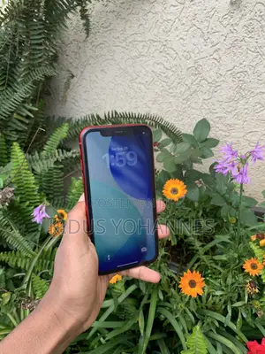 Apple iPhone 11 64 GB Red