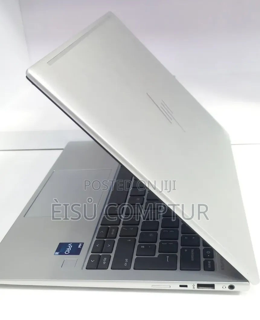 New Laptop HP EliteBook 830 G9 16GB Intel Core i5 SSD 512GB