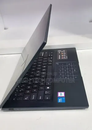 New Laptop Asus VivoBook 15 X505BA 16GB Intel Core i7 SSD 512GB