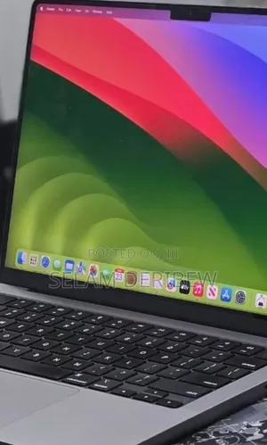 New Laptop Apple MacBook Pro 2023 M3 8GB Apple M3 SSD 512GB