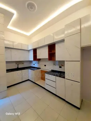 5bdrm Villa in Bole for sale