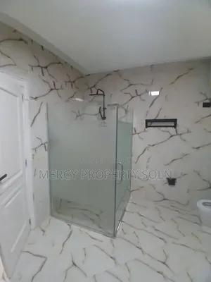 5bdrm Villa in Bole for sale