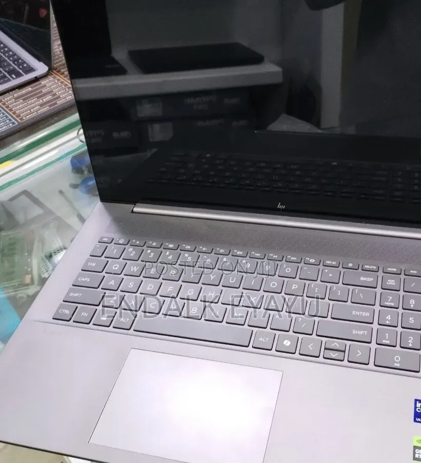 New Laptop HP Envy 17 16GB Intel Core Ultra 7 SSD 1T