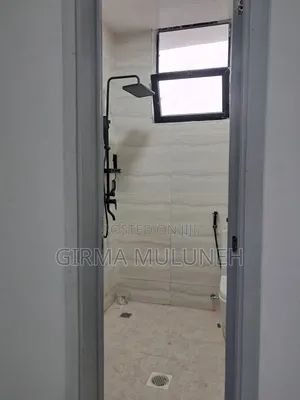 3bdrm Apartment in ሩፋኤል ቤተክርስቲያን አከባቢ, Gullele for sale