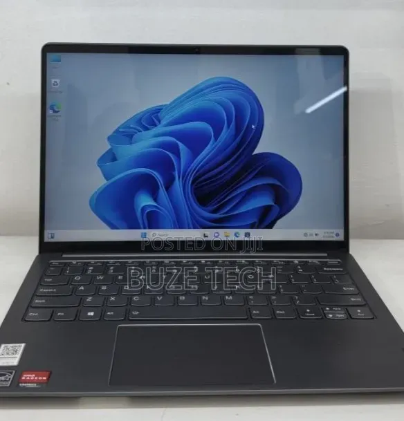 New Laptop Lenovo 16GB AMD Ryzen 7 SSD 512GB