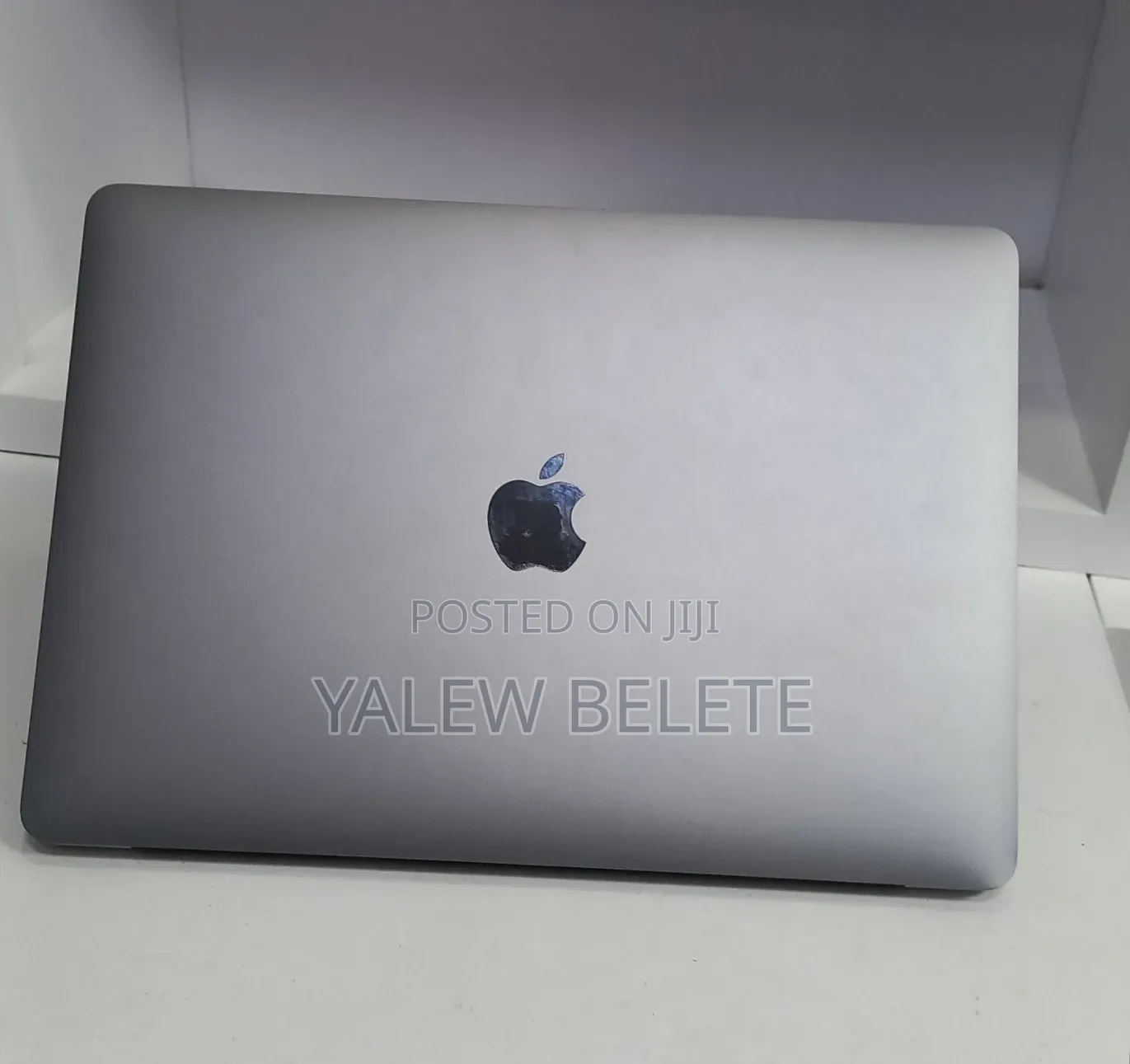 New Laptop Apple MacBook Pro 2020 M1 8GB Apple M1 Pro SSD 256GB