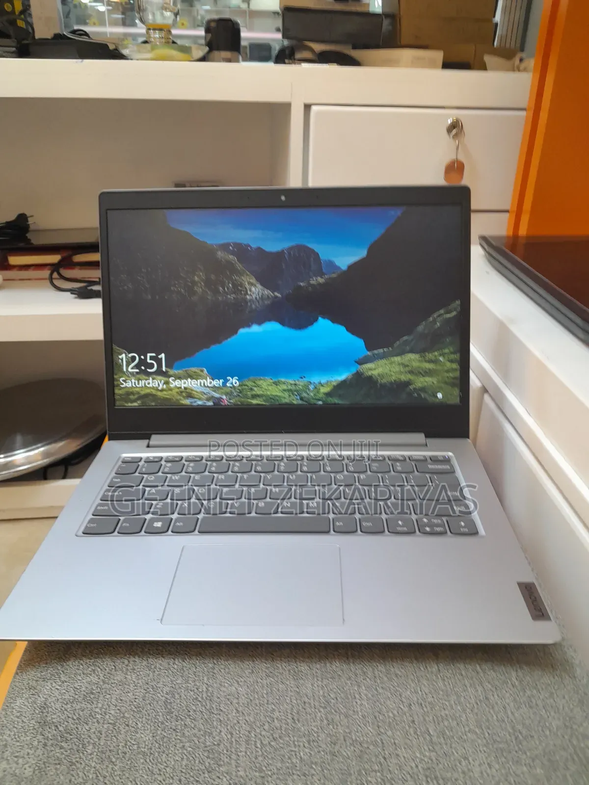 New Laptop Lenovo IdeaPad 110 4GB AMD A6 SSD 72GB