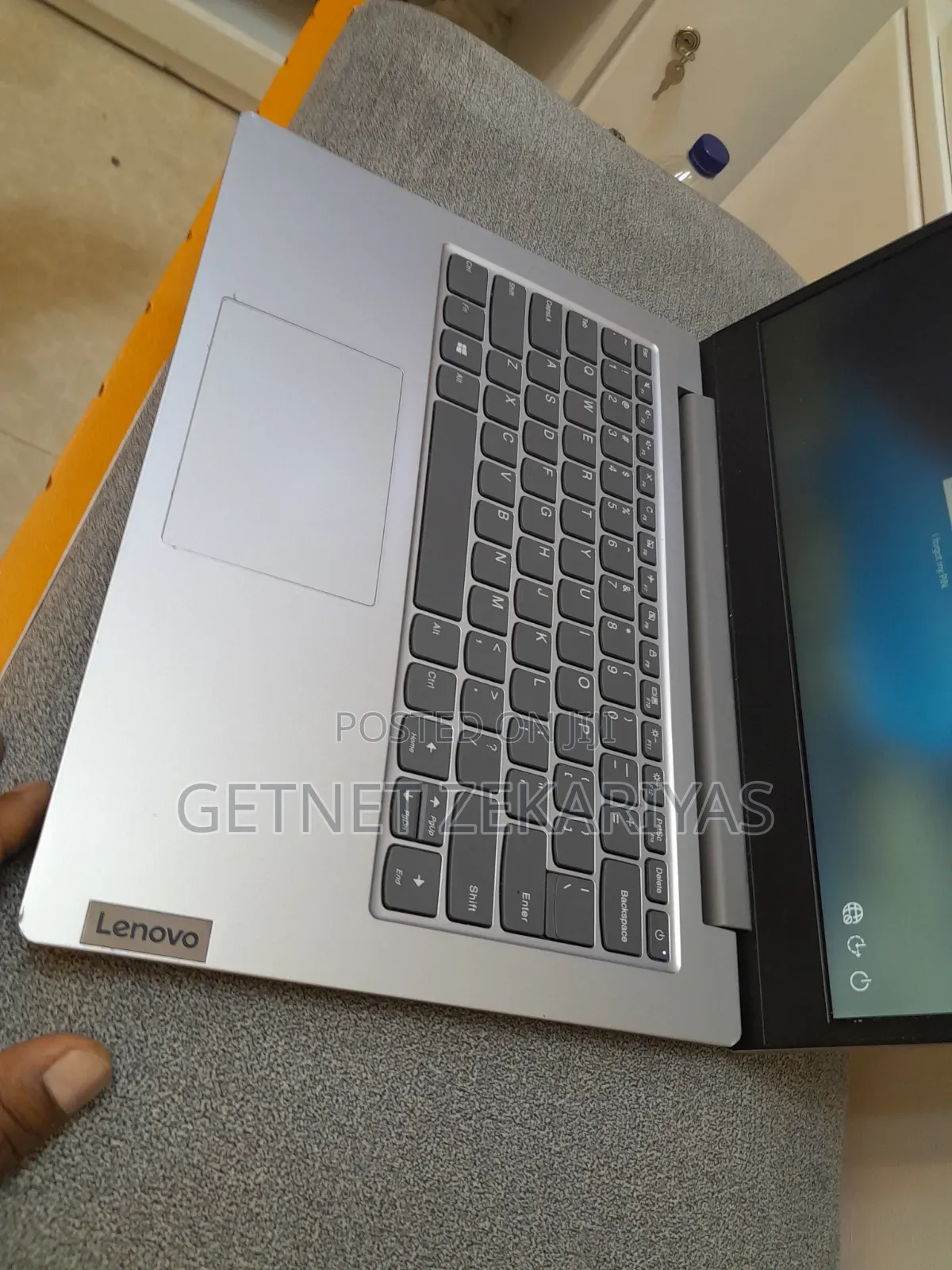 New Laptop Lenovo IdeaPad 110 4GB AMD A6 SSD 72GB