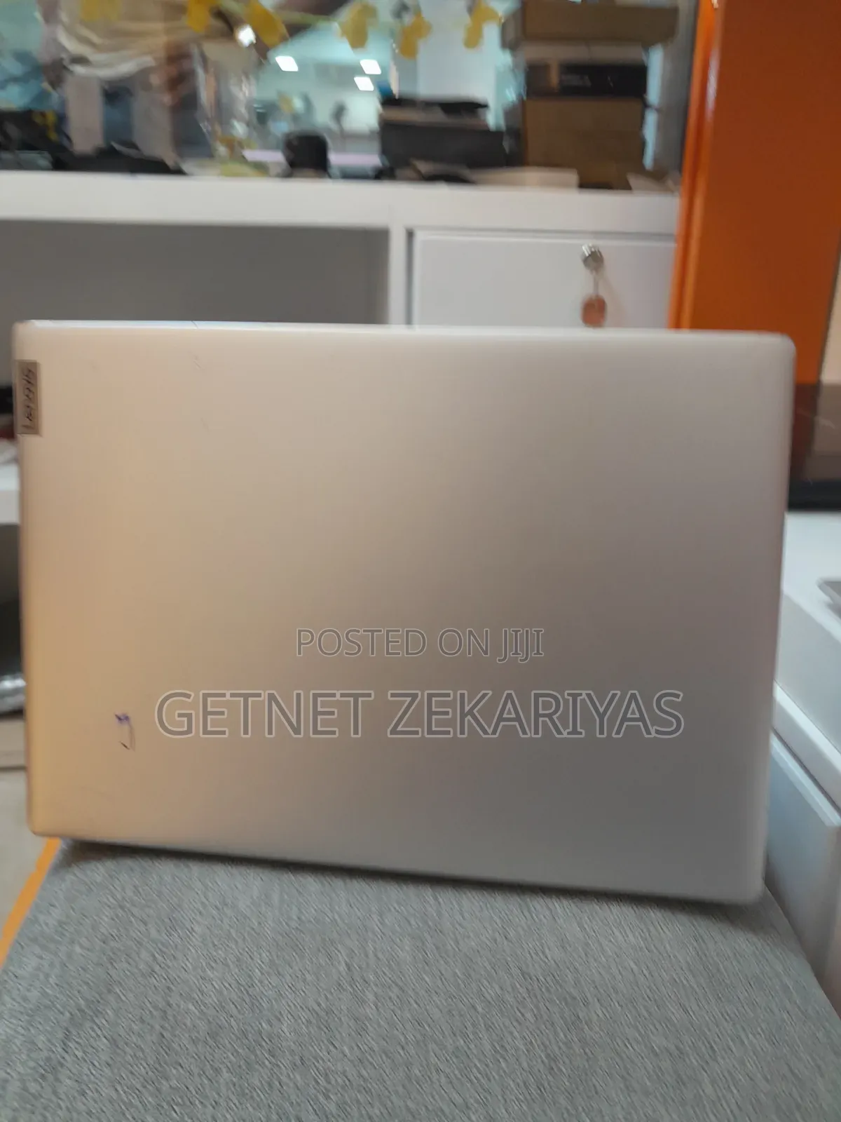 New Laptop Lenovo IdeaPad 110 4GB AMD A6 SSD 72GB
