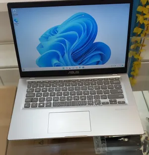New Laptop Asus VivoBook 15 X505BA 8GB Intel SSD 256GB