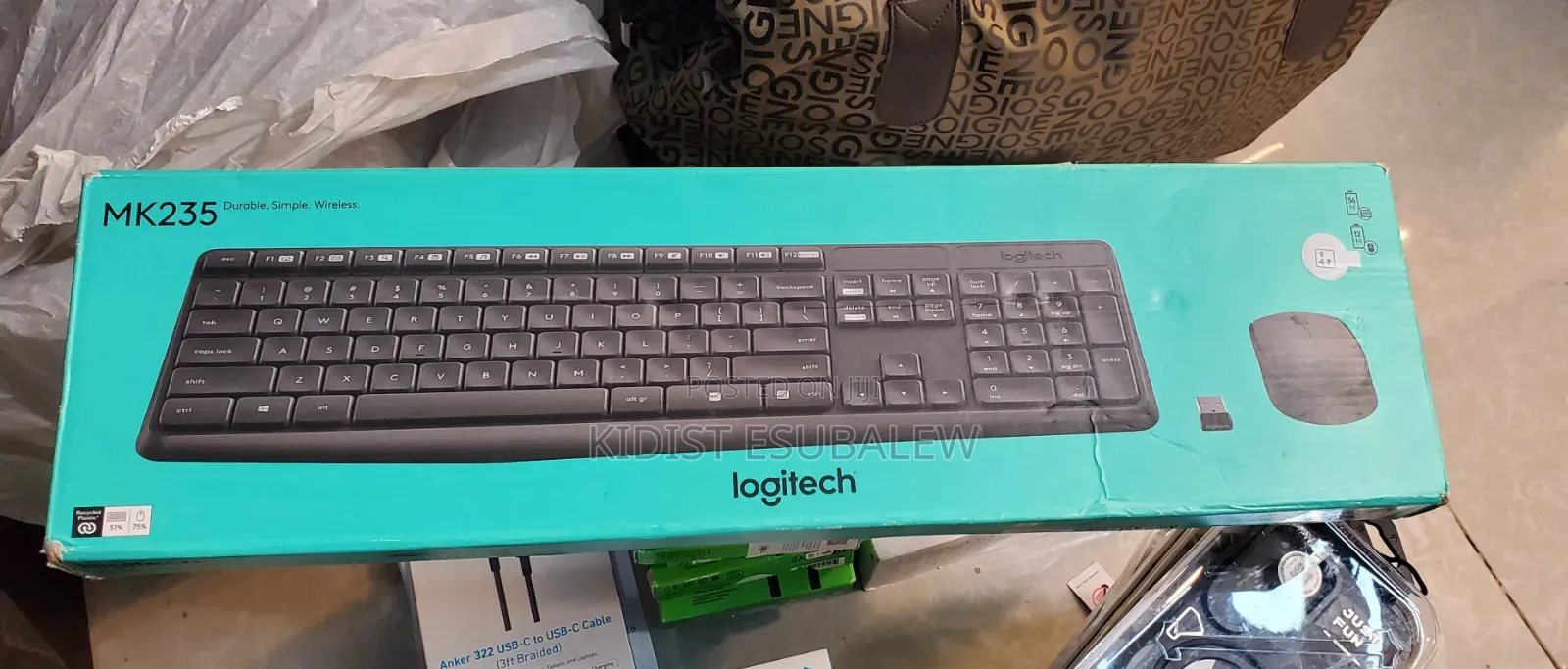 Logitech Mk235 Wireless Keyboard and Mouse Combo