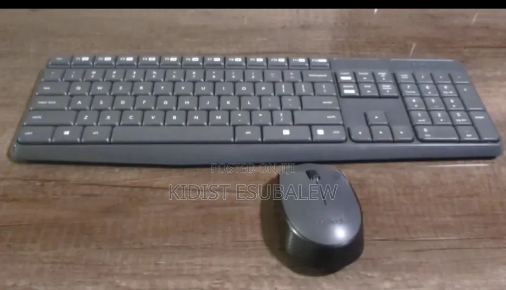 Logitech Mk235 Wireless Keyboard and Mouse Combo