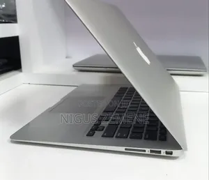 New Laptop Apple MacBook Air 2017 8GB Intel Core i7 SSD 128GB