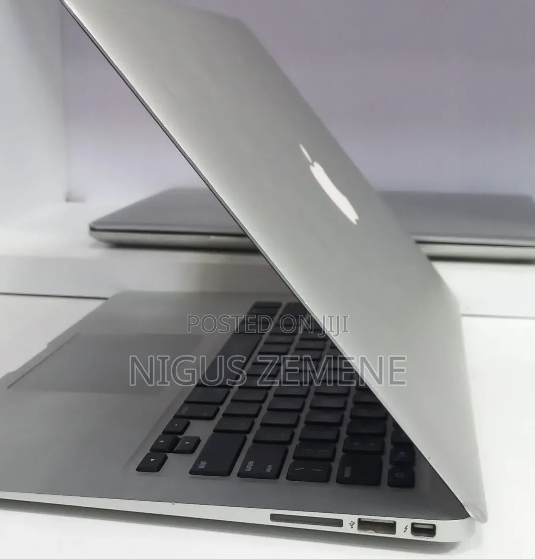 New Laptop Apple MacBook Air 2017 8GB Intel Core i7 SSD 128GB