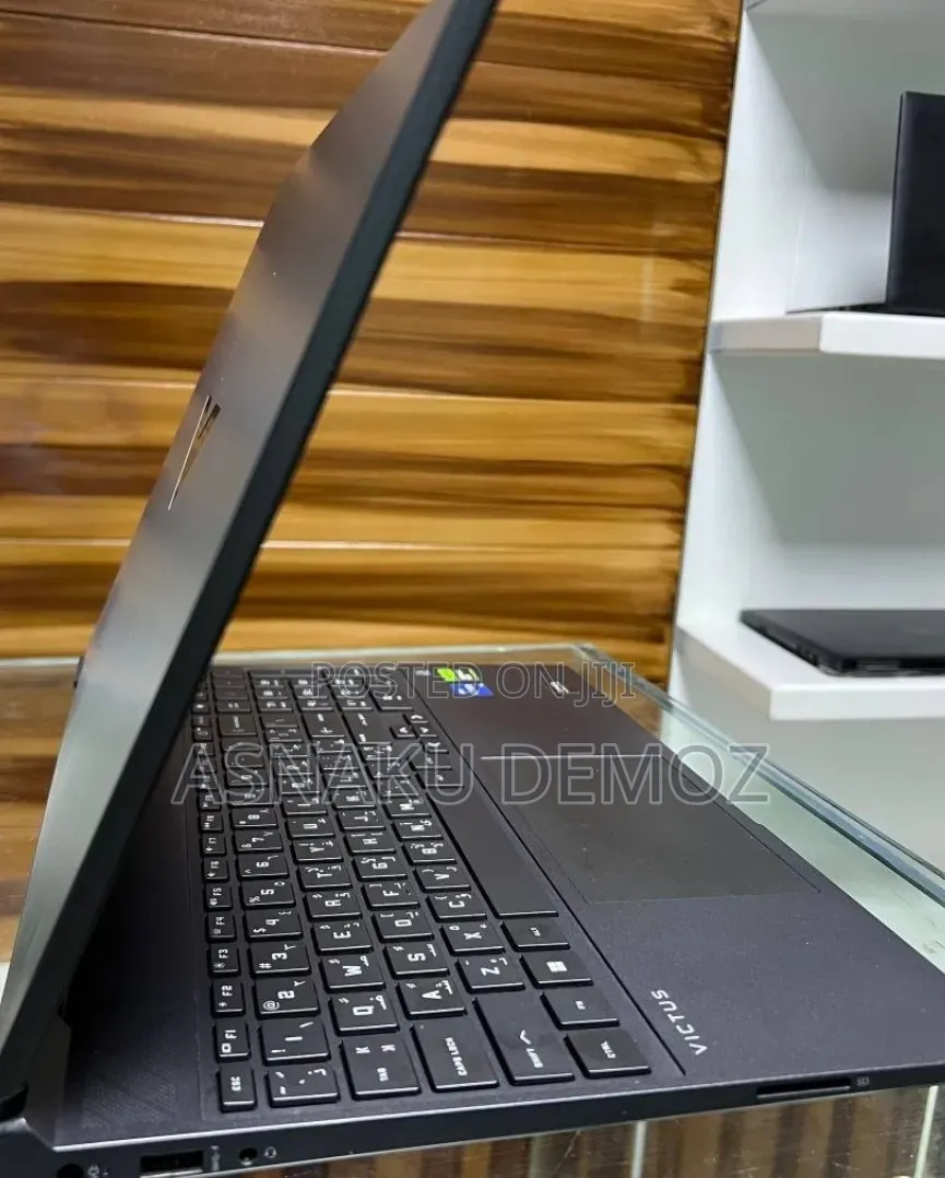 New Laptop HP Victus 15 16GB Intel Core i5 SSD 512GB