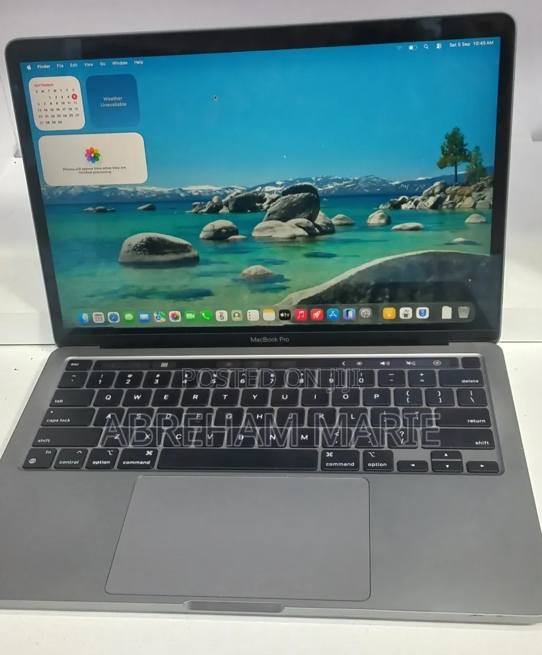 New Laptop Apple MacBook Pro 2020 M1 8GB Apple M1 Pro SSD 256GB