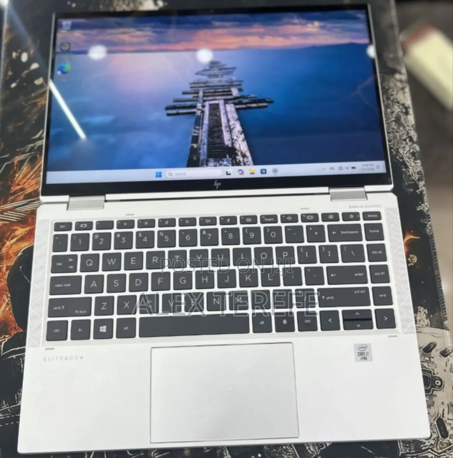 New Laptop HP EliteBook x360 1040 G7 16GB Intel Core i7 SSD 512GB
