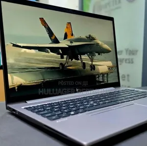 New Laptop HP ZBook Firefly G8 16GB Intel Core i5 SSD 512GB