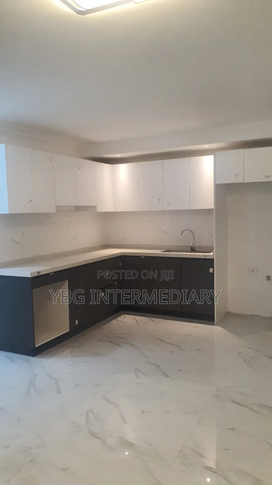 Furnished 2bdrm Apartment in Phison R.Estate, Yeka for sale