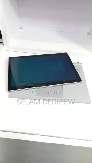New Laptop Microsoft Surface Book 2 16GB Intel Core i7 SSD 512GB