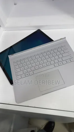 New Laptop Microsoft Surface Book 2 16GB Intel Core i7 SSD 512GB