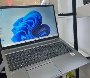 New Laptop HP ZBook 14 16GB Intel Core i7 SSD 512GB