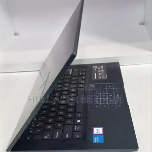 New Laptop Asus Vivobook 14 16GB Intel Core i5 SSD 512GB