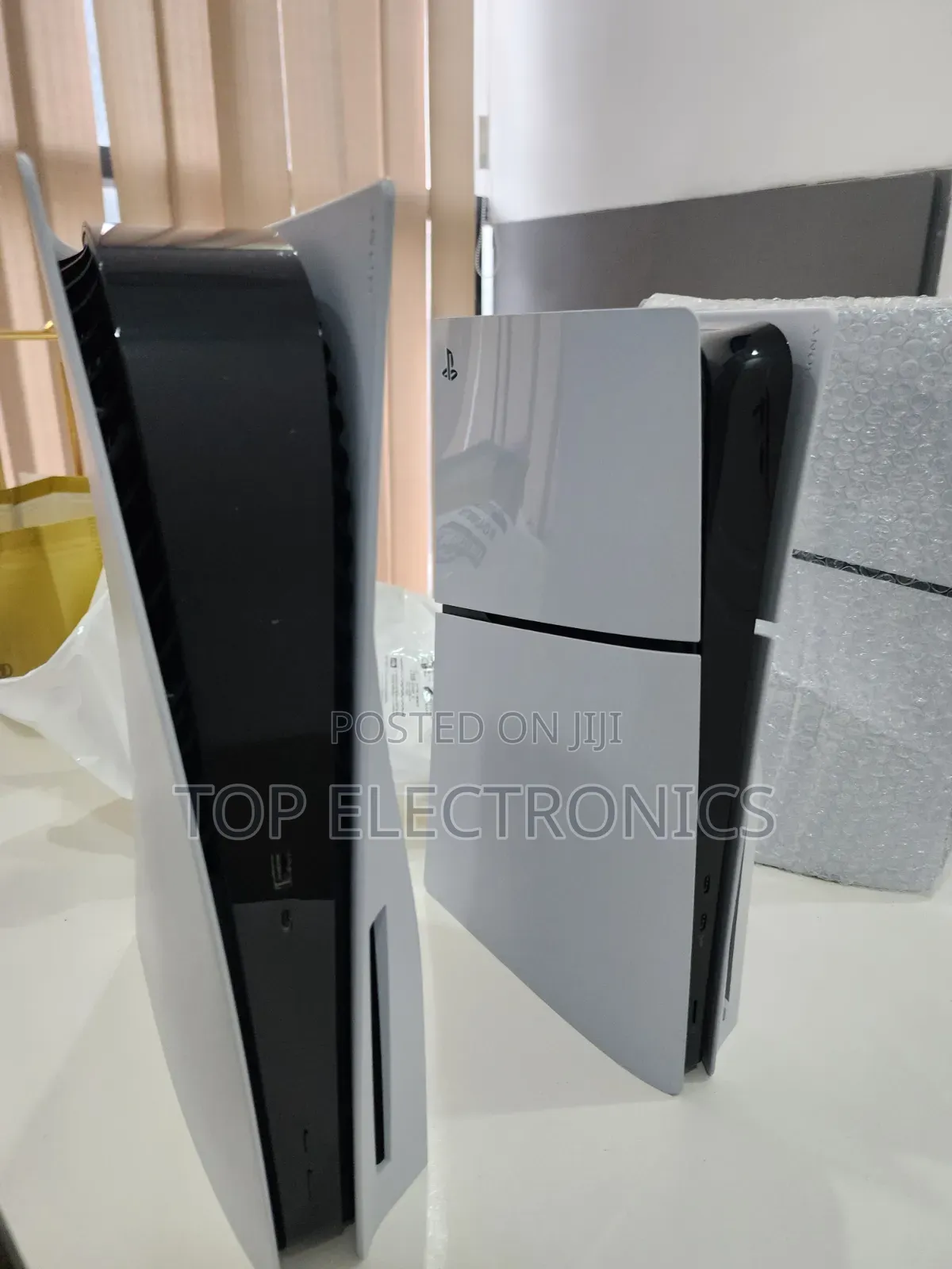 Playstation 5slim and Fat