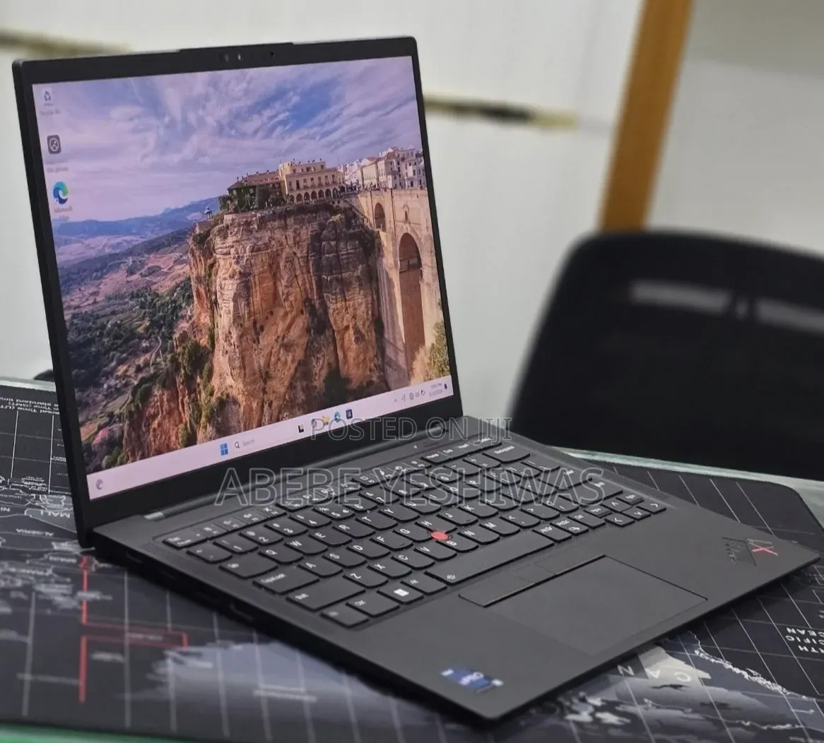 New Laptop Lenovo ThinkPad X1 Carbon 16GB Intel Core i7 SSD 512GB