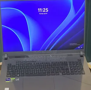 New Laptop Asus ROG Strix G18 16GB Intel Core i9 SSD 1T