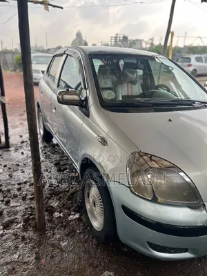 Toyota Vitz 2004 Silver