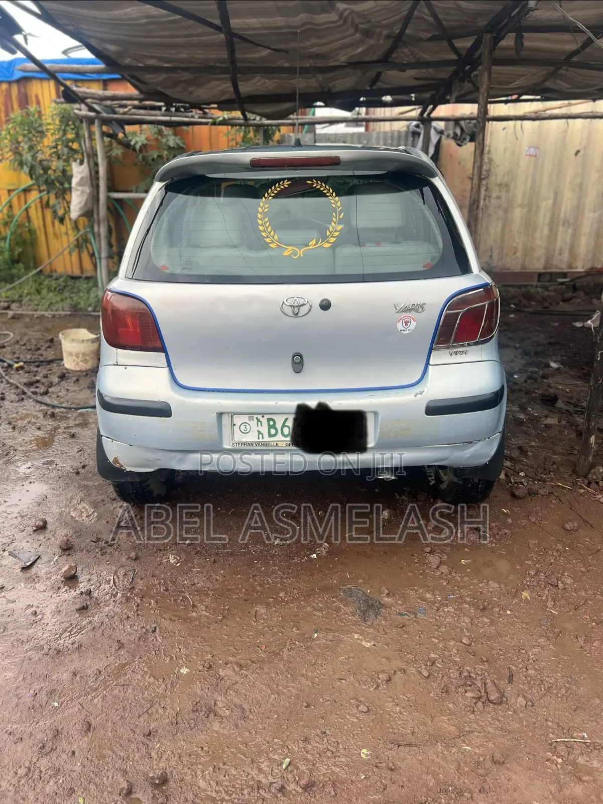 Toyota Vitz 2004 Silver