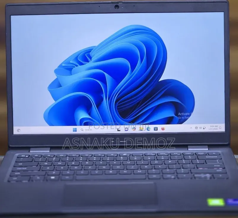 New Laptop Dell Latitude 3320 8GB Intel Core i7 SSD 256GB