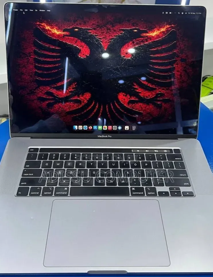 New Laptop Apple MacBook Pro 2019 32GB Intel Core i9 SSD 1T