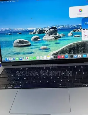 New Laptop Apple MacBook Pro 2023 M3 8GB Apple M3 Pro SSD 512GB